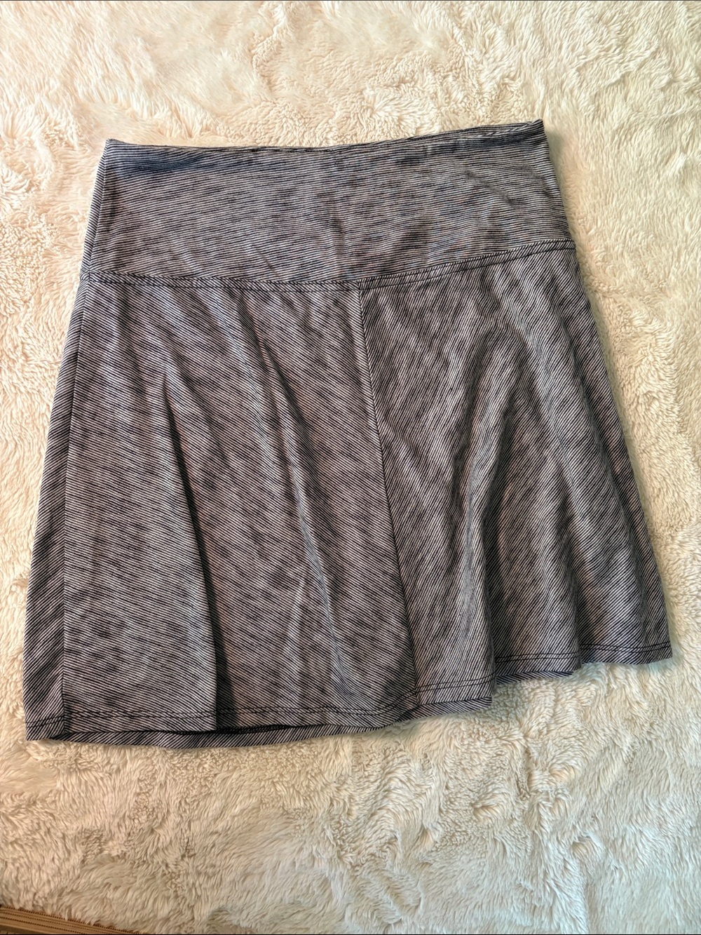 Aventura Black & White Diagonal Mini Stripes A-Line Skirt size XS Athleisure